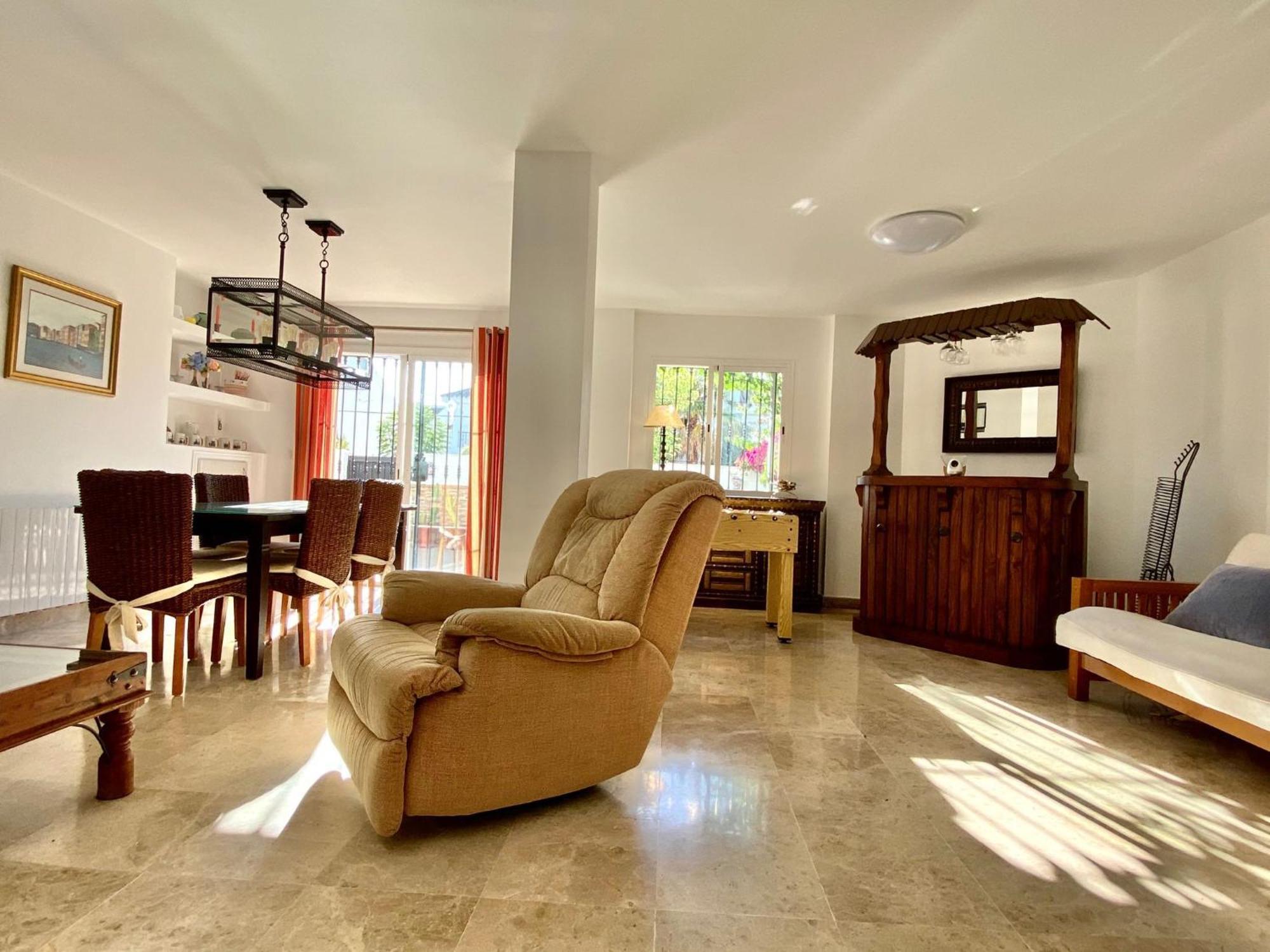 Apartamentos Naranjos Del Sol Marbella Quarto foto